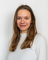  Antonia Golab 