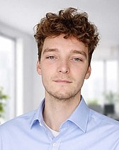  Alexander Csekö 